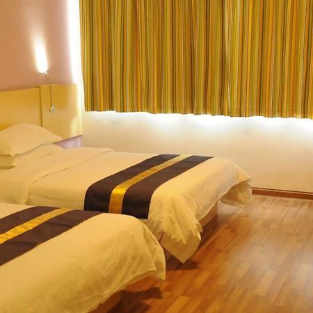 Yuanman Hotel Huizhou Yongwang Plaza Exterior foto